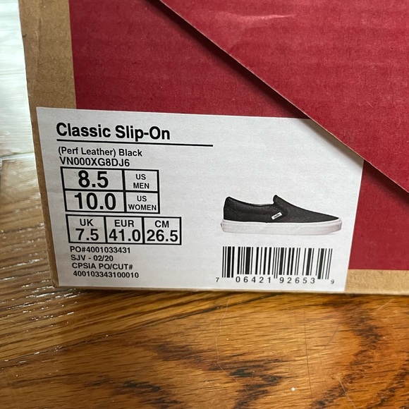 Vans Black Leather Classic Slip-On - Picture 8 of 8